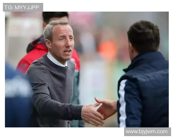 足球场上的坏小子揭秘那些让人又爱又恨的明星球员故事